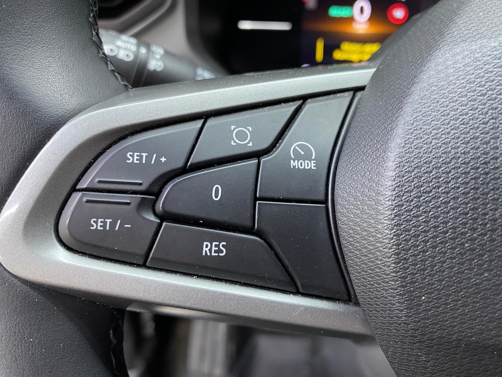 RENAULT DUSTER 18